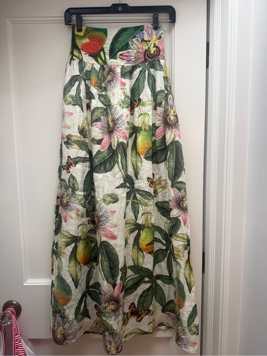 Agua Bendita Dresses & Skirts - Floral Green linen skirt with embroidery and beading